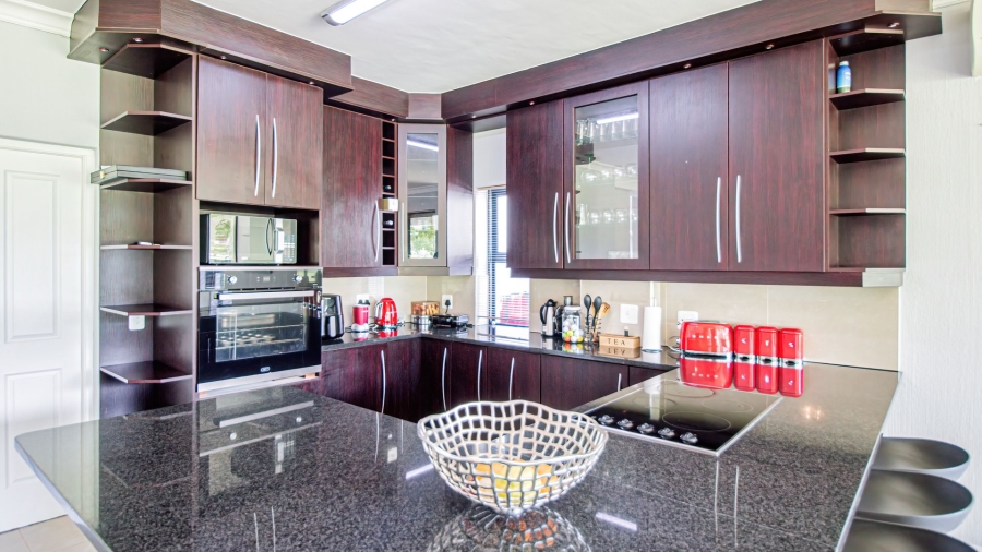 4 Bedroom Property for Sale in Pearl Valley at Val de Vie Western Cape